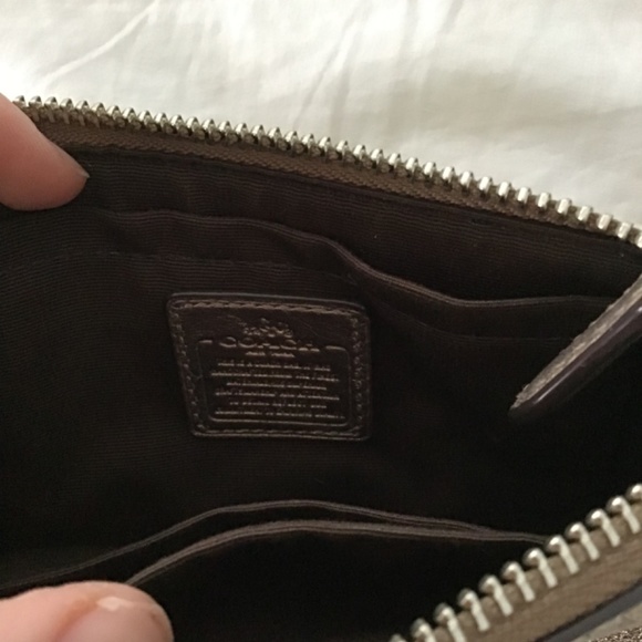 Coach gold clutch - Picture 2 of 2